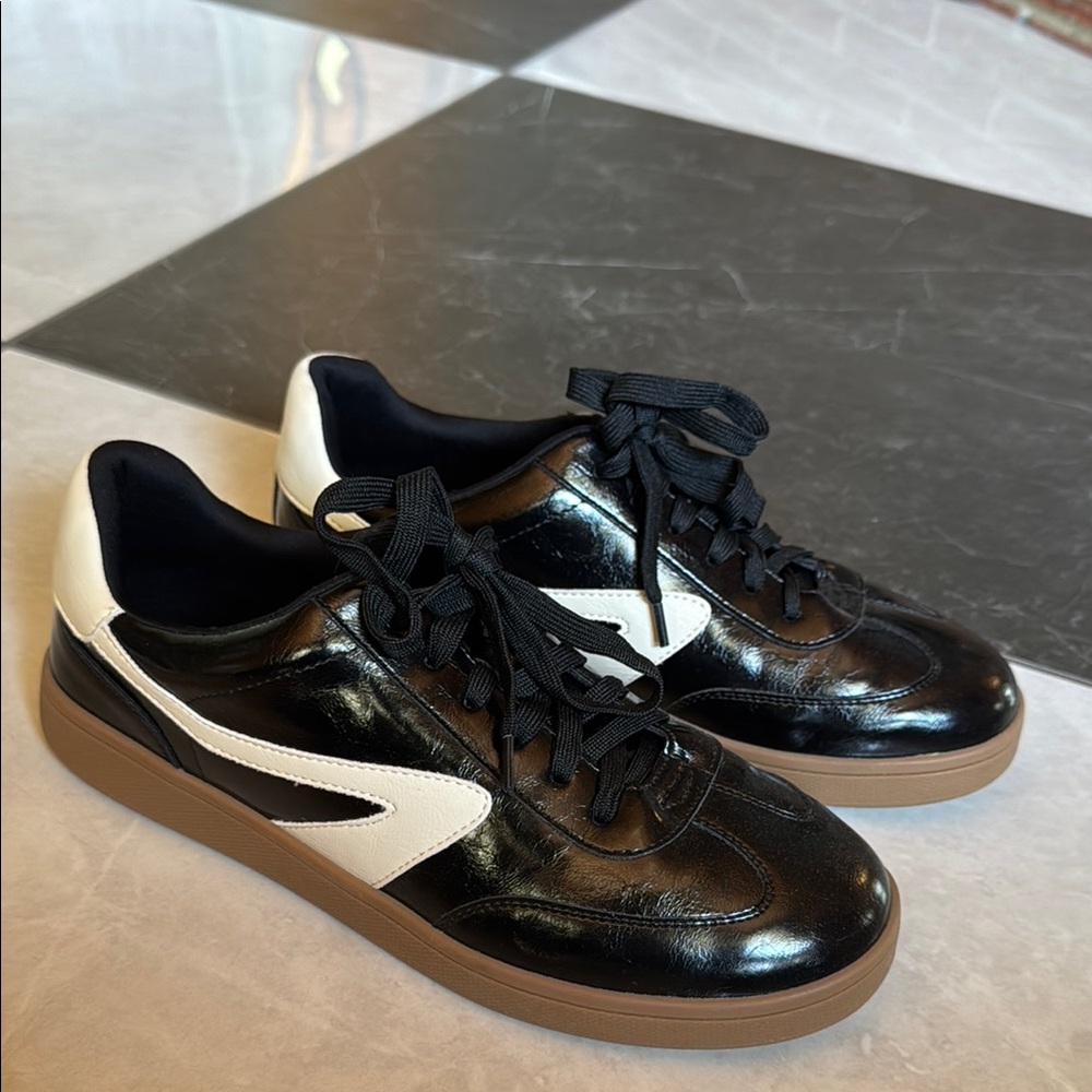 Black and White Sneakers with Gum Sole